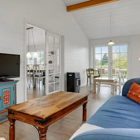 3 Bedroom Cozy In * בוגנזה