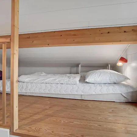 בית נופש 3 Bedroom Cozy In בוגנזה