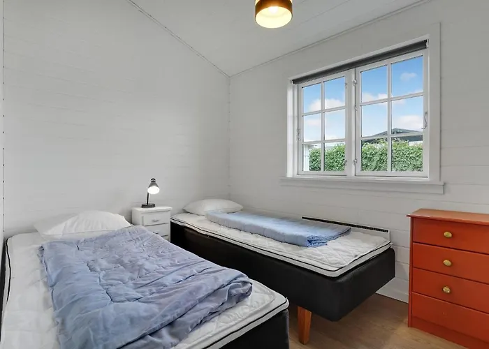 3 Bedroom Cozy In Prázdninový dům