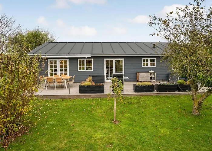 Prázdninový dům 3 Bedroom Cozy In